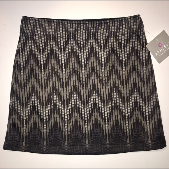NWT Athleta Chevron Tech Stretch Fleece Skirt - Picture 3 of 8
